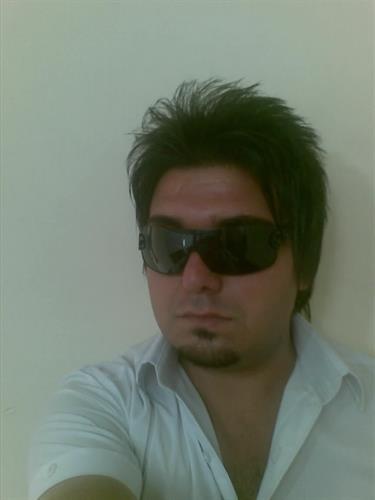 farzad&nbsp;farhang