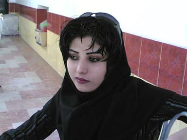 زهرا منصورزاده